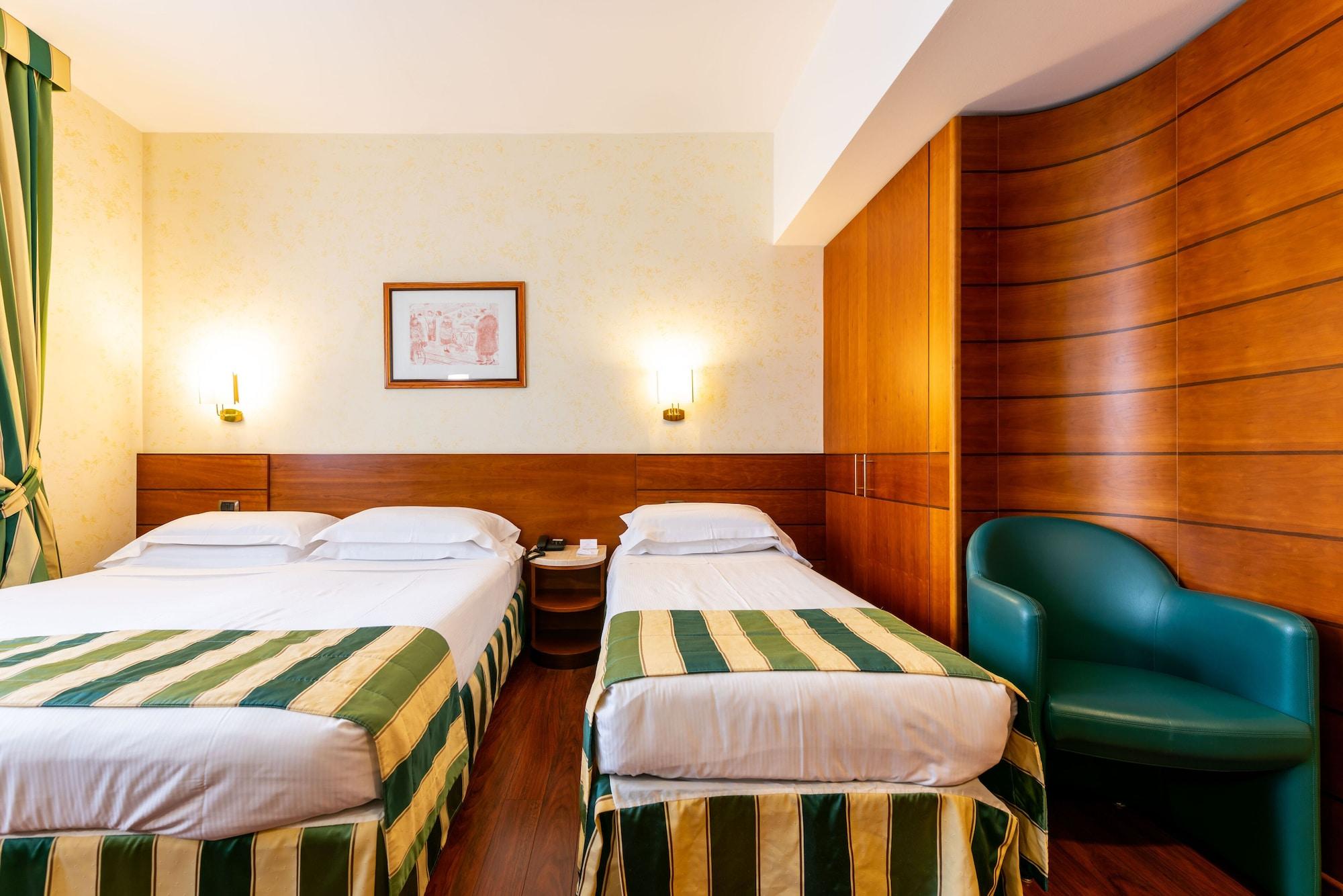 Mirage Sure Collection By Western 4* Milan